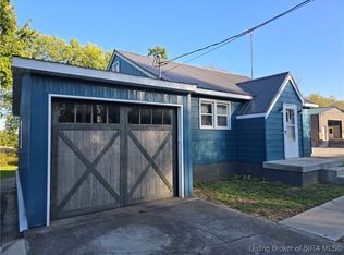 1103 N Locust St, Salem, IN 47167