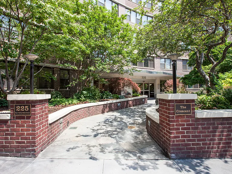 225 E 36th St #7K — Photo 8