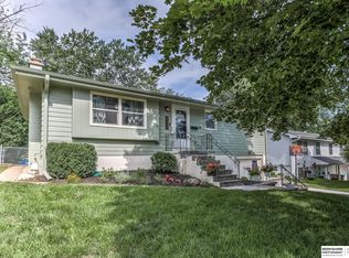 2318 S 125th St, Omaha, NE 68144