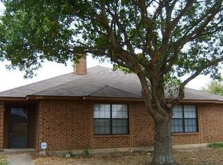1453 N Bluegrove Rd, Lancaster, TX 75134