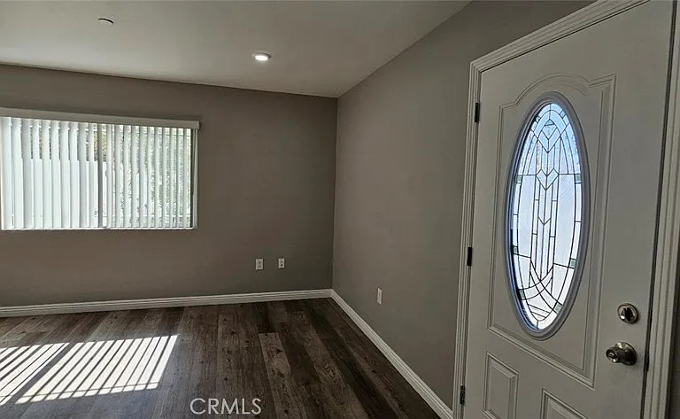 12308 Valley View Ave — Photo 32