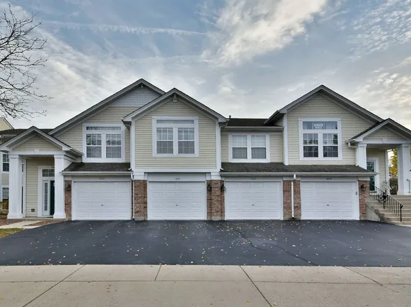 1009 Huntington Dr, Elk Grove Village, IL 60007