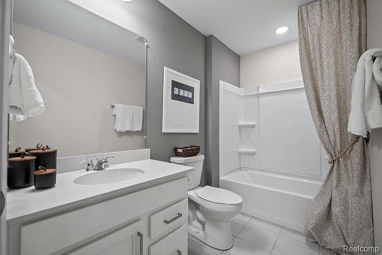 25335 Tolstoy Trl, photo 21