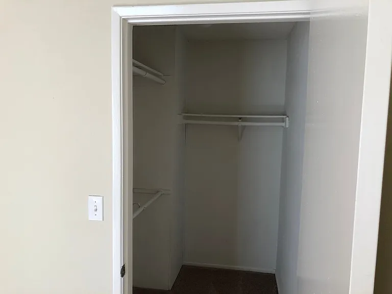 Northridge Place Apartments — Photo 18