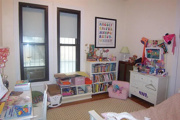 Rented by Susan Finkel, LREB | media 17