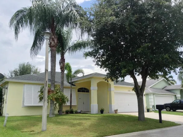 1418 Fairway Cir, Greenacres, FL 33413