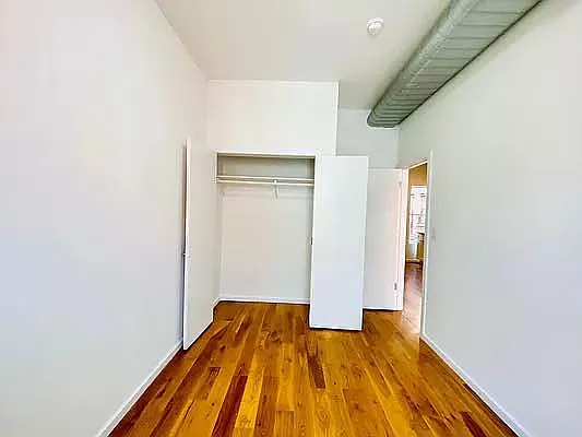 Rented by Blue Egg Realty Corp | media 6