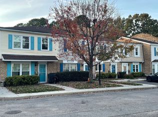 590 Tenbee Ln, Virginia Beach, VA 23451