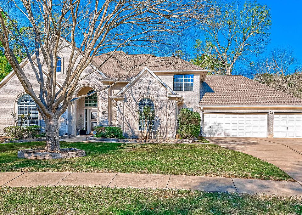 1st image of 3806 N Fitzgerald Ct