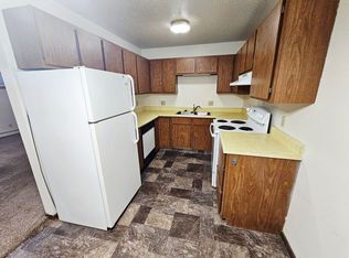 3010 E Rosser Ave APT 4, Bismarck, ND 58501