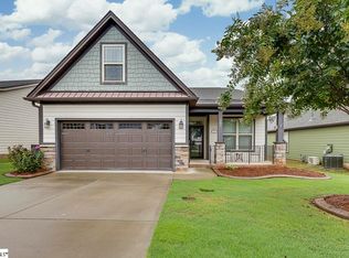 187 Bur Oak Dr, Taylors, SC 29687