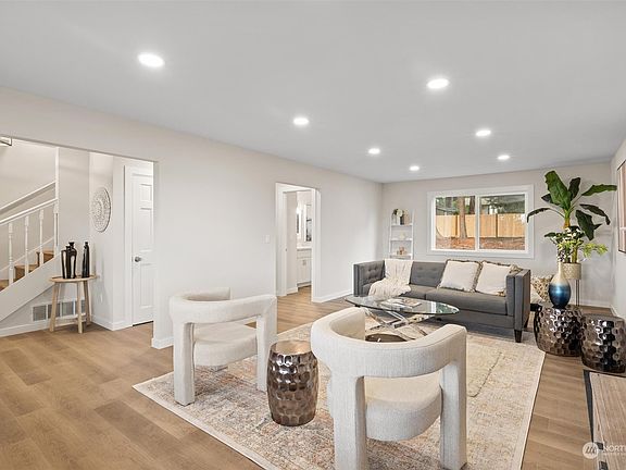 4th image of 14347 132nd Avenue NE