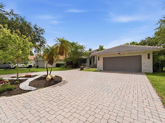 3rd image of 4911 NW 96th Drive