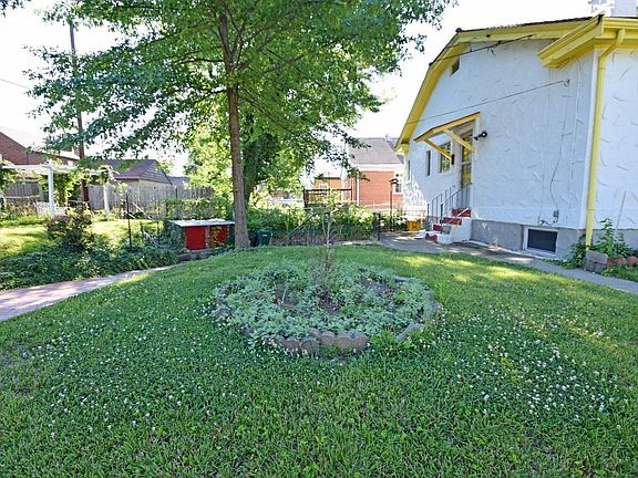 5th image of 1502 Robinwood Ave