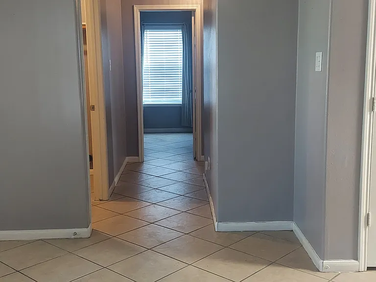 6906 Rambling Brook Ln — Photo 5