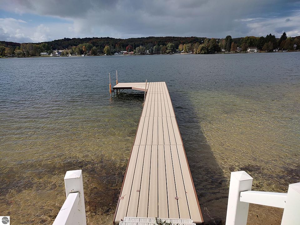 1097 N Intermediate Lake Rd, Central Lake, MI 49622 Zillow
