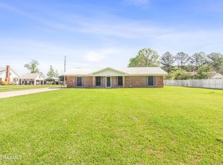 4285 Poydras Hwy, Breaux Bridge, LA 70517