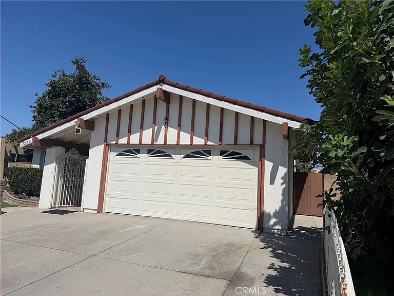 7235 Rampart Ln — Photo 3