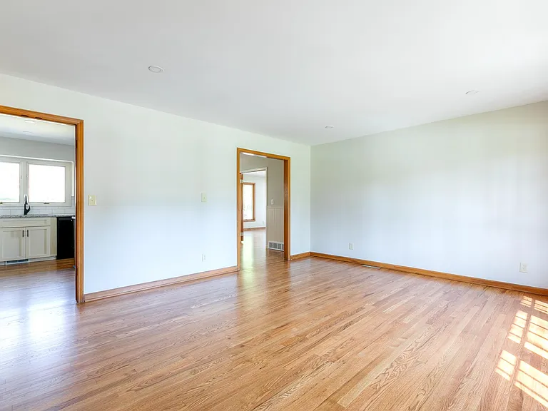 4612 N College Ave — Photo 4