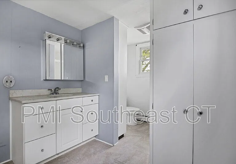 51 Lake Ave — Photo 22