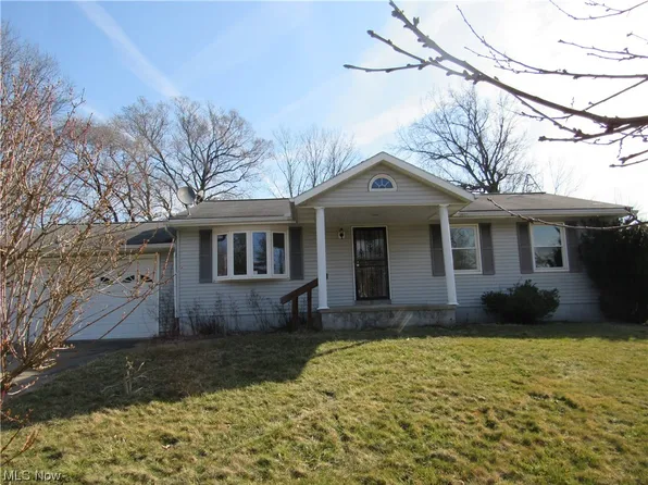 3798 Morley Dr, Kent, OH 44240