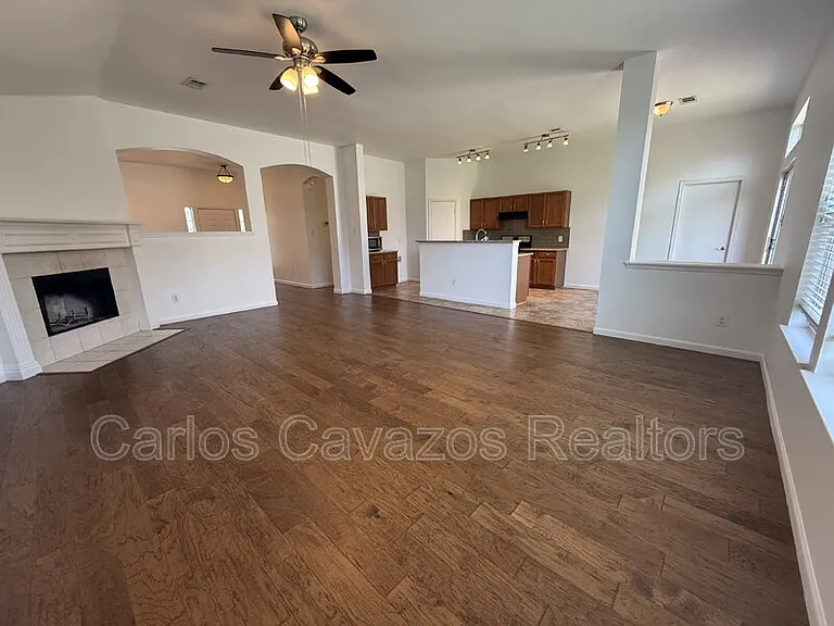 12462 Ridgetop Cir — Photo 10