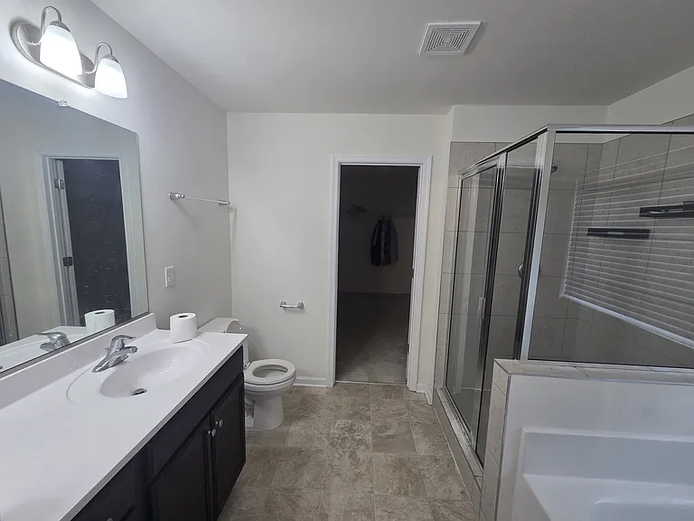 125 Meadows Landing Ln — Photo 17