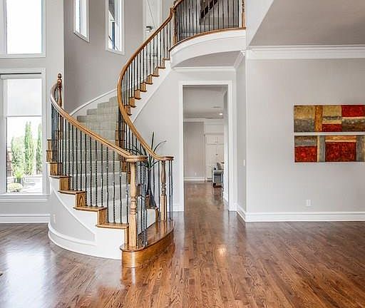3rd image of 5961 Davenhill Dr