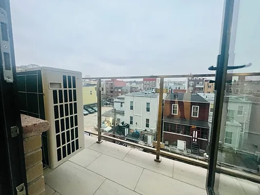 Rented by Nest Seekers International | media 31