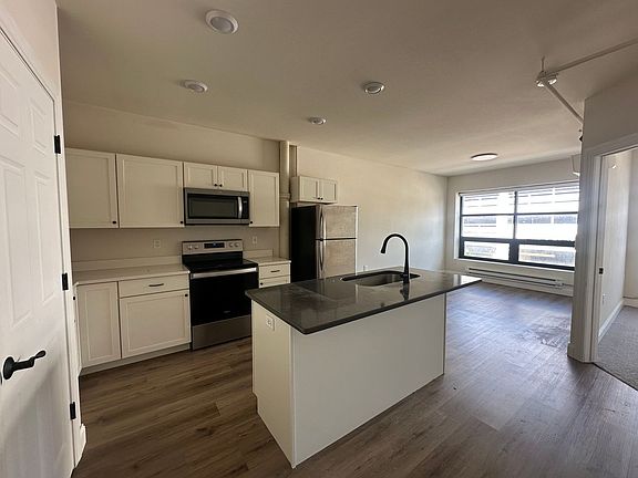 2nd image of 2577 N Downer Ave #205