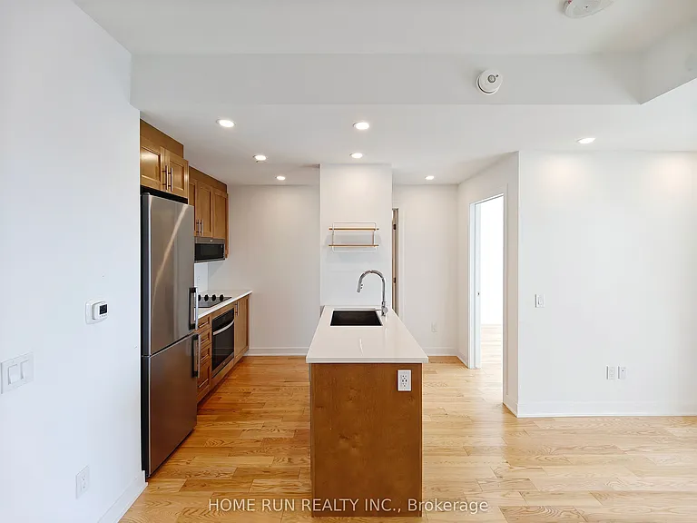 340 Queen St #2502 — Photo 8