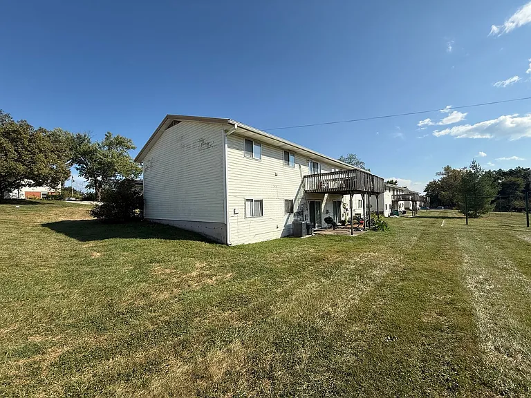 7305 N Moberly Dr #B — Photo 2