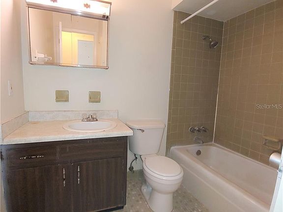 4th image of 7601 Paula Dr