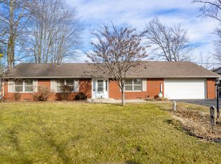 3776 W South Wood Lake Dr, Columbus, IN 47201