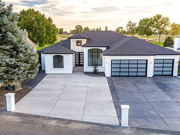 5th image of 6687 Eagle Dr NE