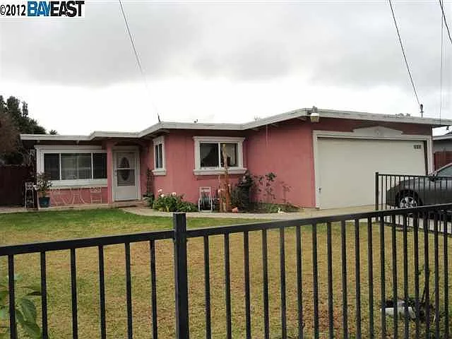 36767 Ruschin Dr photo 1