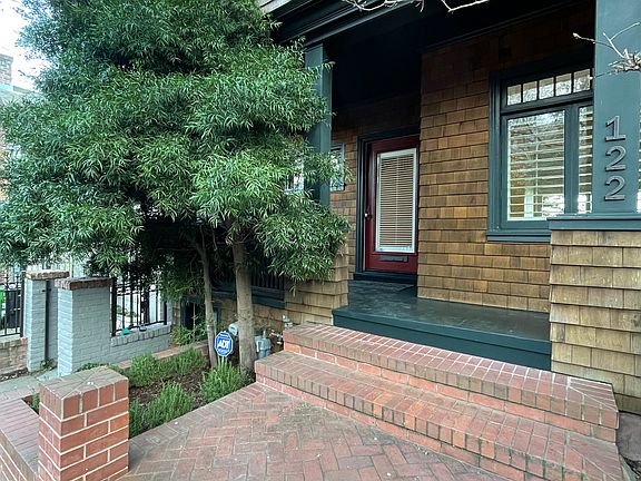 4th image of 122 Edgewood Ave