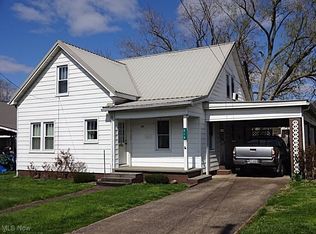 210 3rd St, Spencer, WV 25276