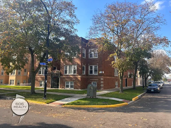 Great Two bed, One bath apartment in Cicero!, 2100 S 51st Ave, Cicero, IL 60804