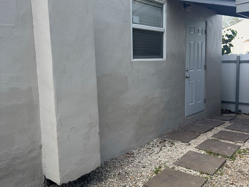 1st image of 221 NW 75th St #1