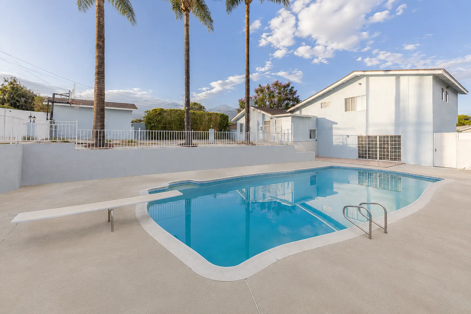 1623 N Vallejo Way — Photo 4