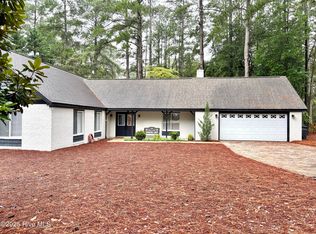 140 Westchester Cir, Pinehurst, NC 28374