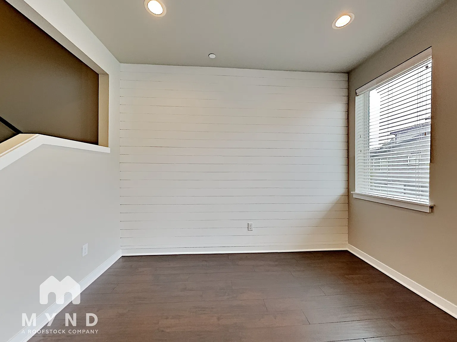 2 bed, 2.5 bath, 1394 sqft, $2,755 — Photo 3