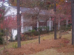 604 Tomahawk Cir, Forestdale, AL 35214