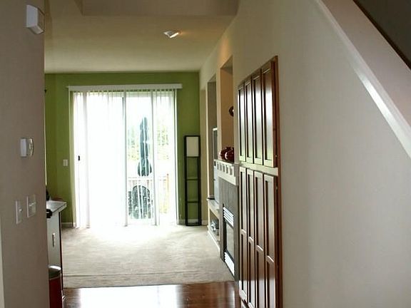 2nd image of 1209 32nd Pl NE