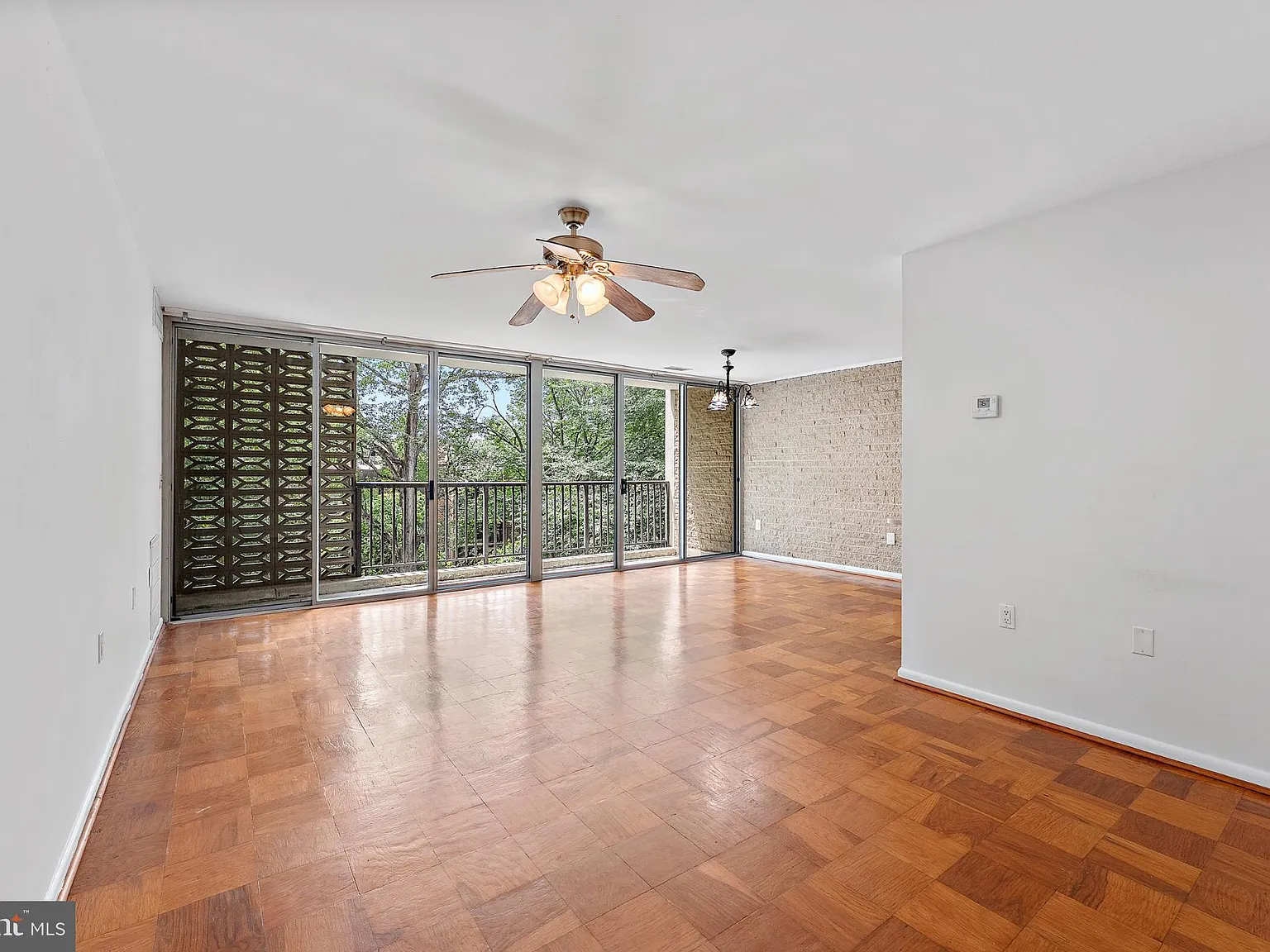 Briarwood Court — Photo 2