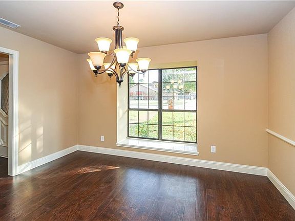 3rd image of 155 Desiree Ln