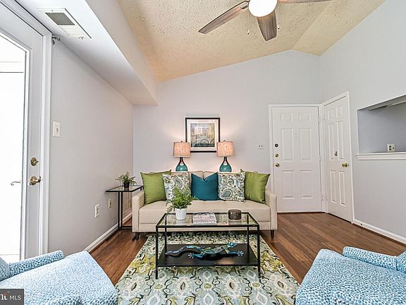 4th image of 5708 Shadwell Ct Unit 108