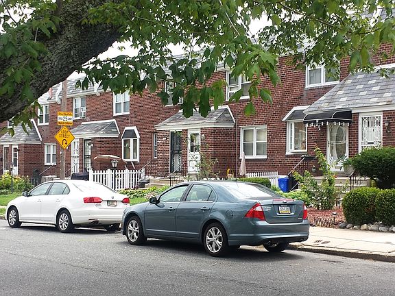 3rd image of 109 E 64th Ave