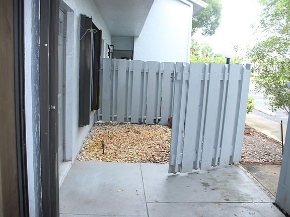 2nd image of 2535 SW 22 Avenue #101